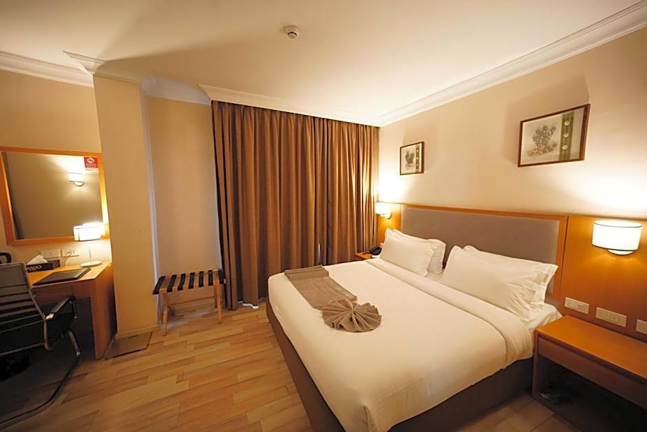 Mado Hotel