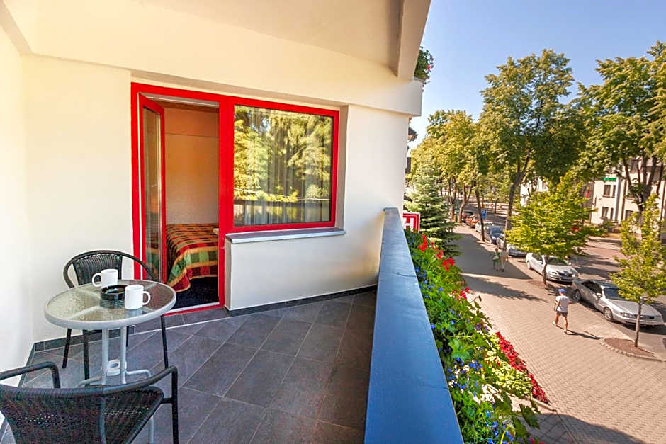 Tauras Center Hotel