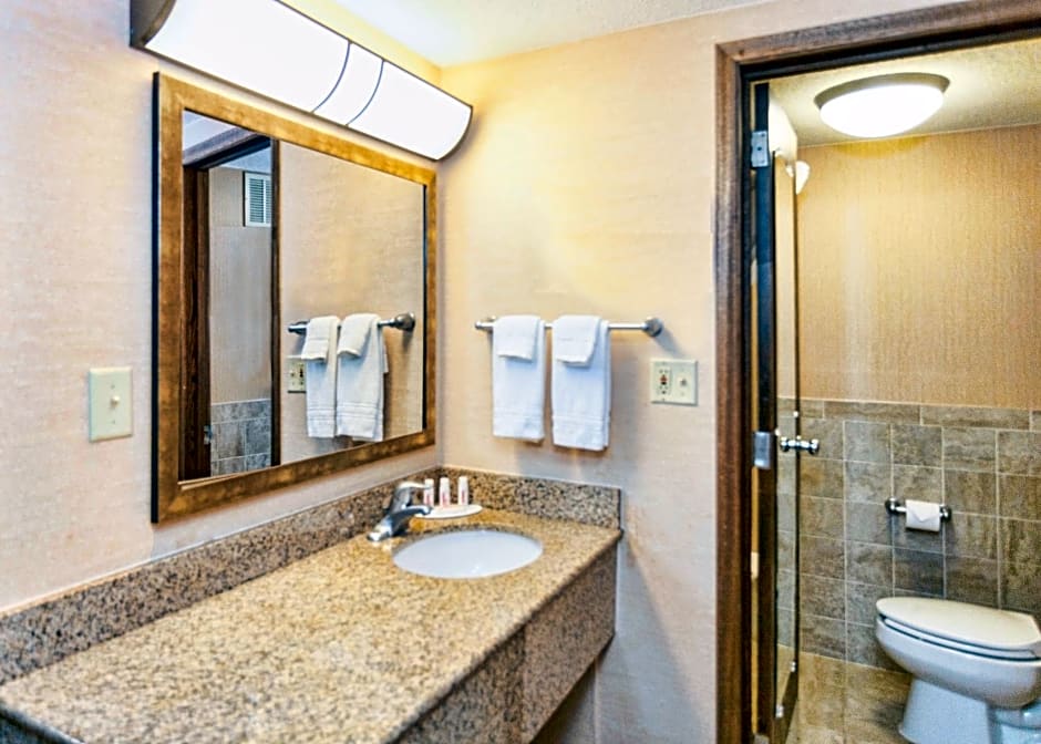 Days Inn by Wyndham Duluth Lakewalk