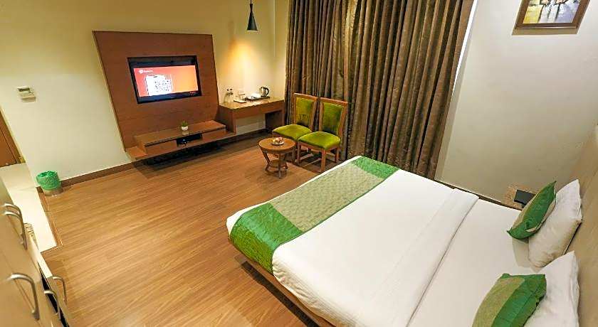 Hotel Maple Grand