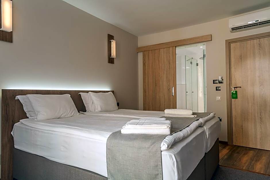 Photo 1 of 15 of Double Room