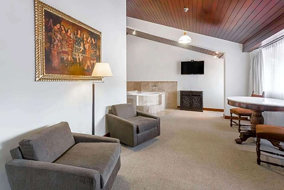 Wyndham Costa del Sol Cusco