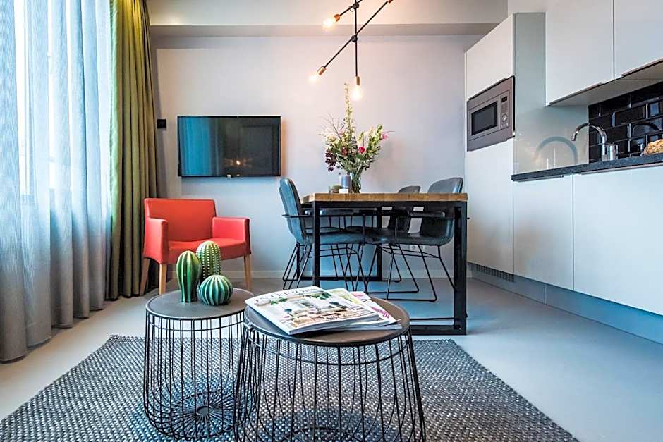 YAYS Amsterdam East by Numa