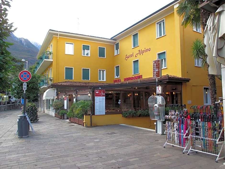 Hotel Alpino
