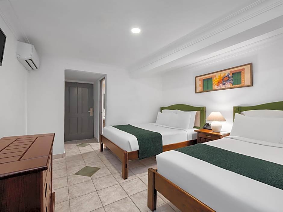 Gran Hotel Europa Santo Domingo, Trademark by Wyndham