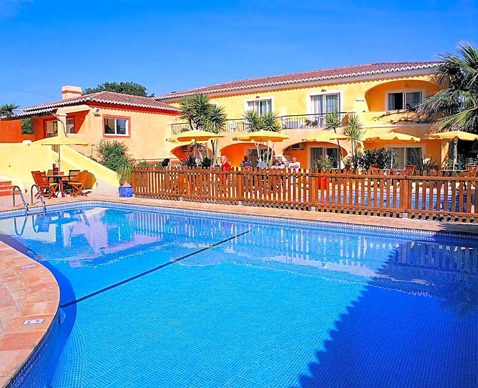 Costa d'Oiro Ambiance Village