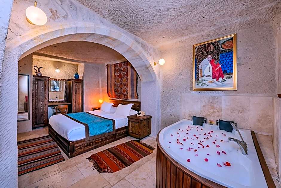 Cappa Via Cave Hotel