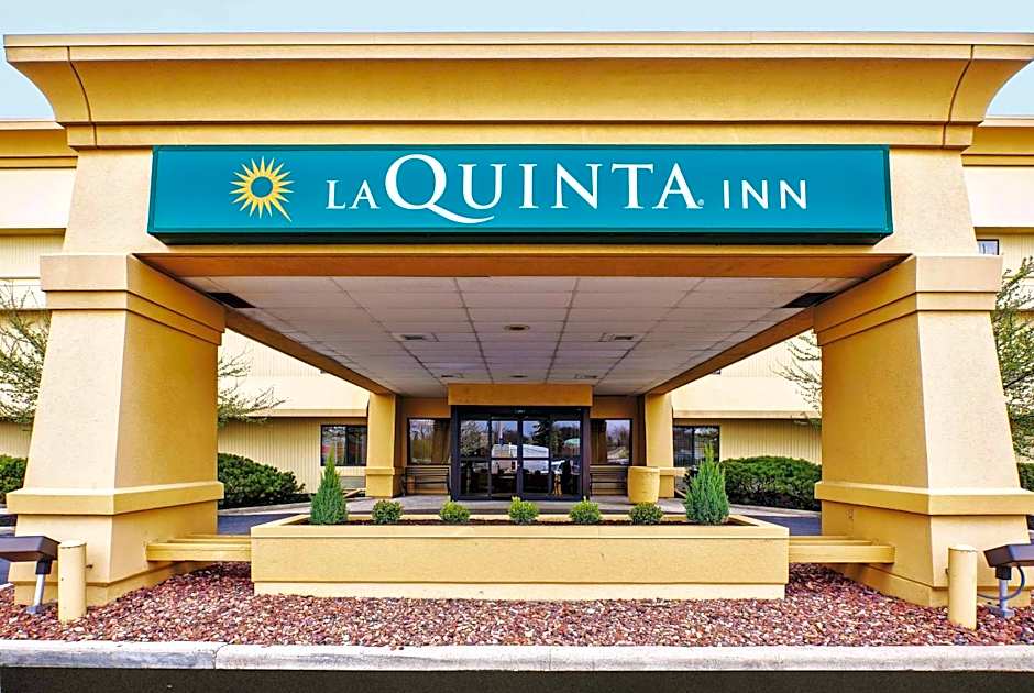 La Quinta Inn & Suites by Wyndham Toledo Perrysburg