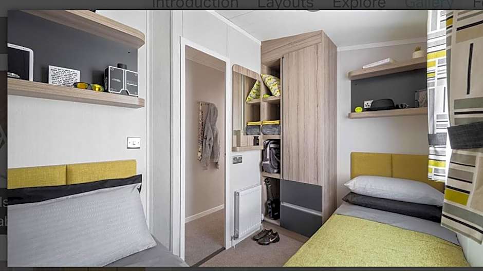 Herons Lake Retreat Hot Tub Lodges