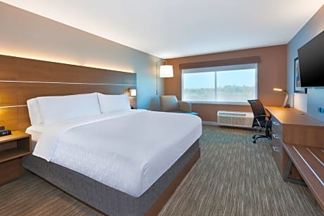 King Room - Hearing Accessible