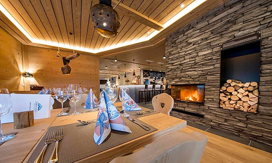 Berghotel Gadmer Lodge - dein Zuhause in den Bergen am Sustenpass im Berner Oberland