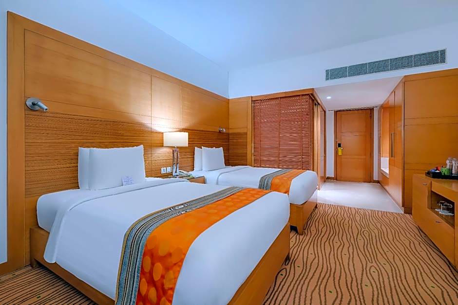 Courtyard by Marriott Gurugram Downtown