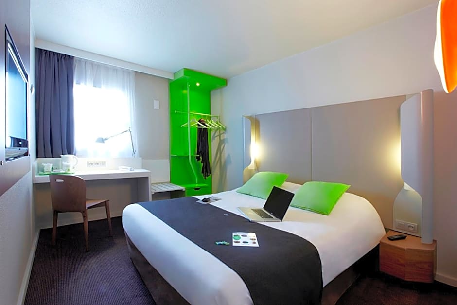 Campanile Poitiers - Site du Futuroscope