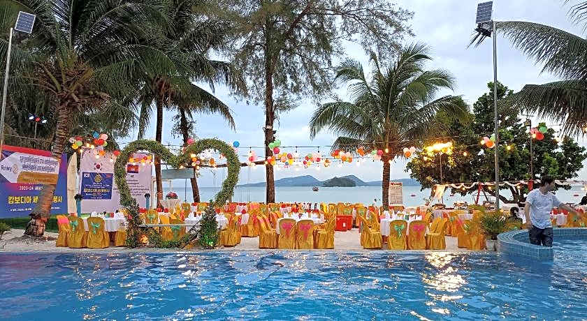 SCARLET SAILS BUNGALOW