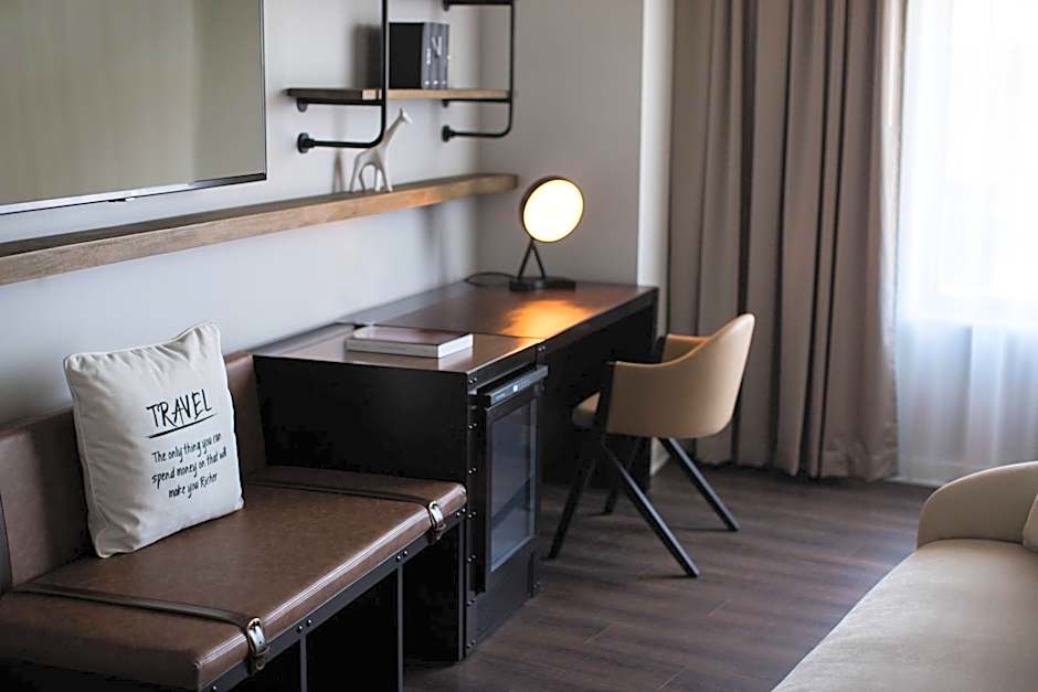 Renaissance by Marriott Atlanta Airport Gateway Hotel