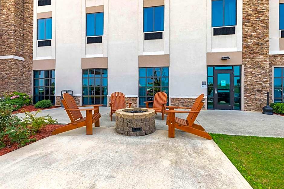 Comfort Inn & Suites