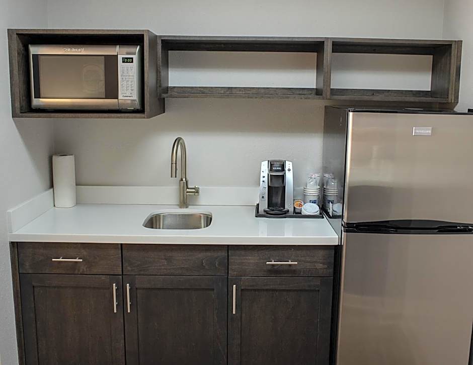 Holiday Inn Express Hotel & Suites Conover - Hickory Area By IHG