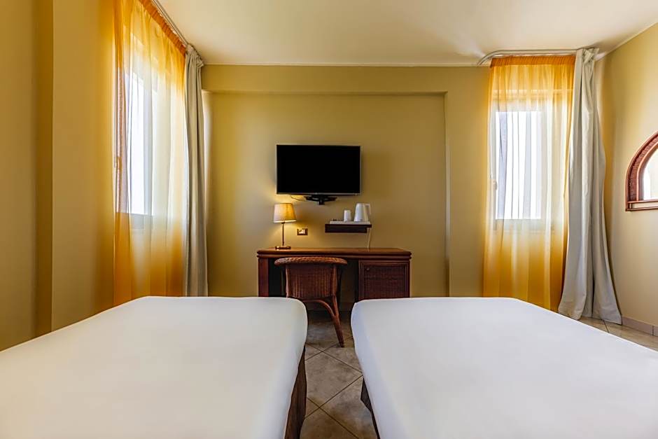 Hotel Ara Solis