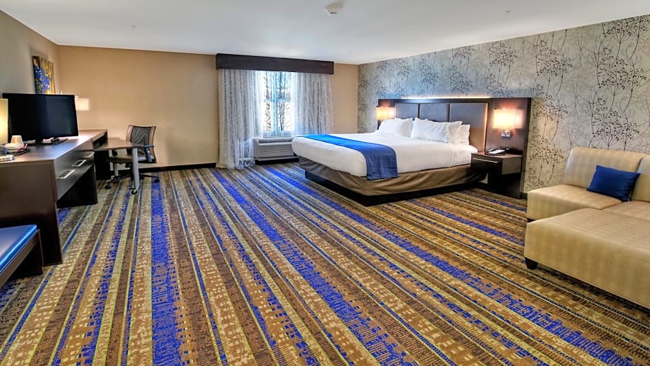 Holiday Inn & Suites Tupelo North By IHG