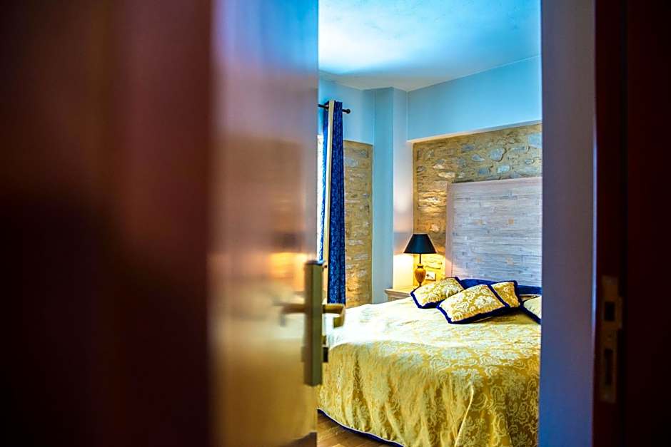 Maritsas Hotel & Suites