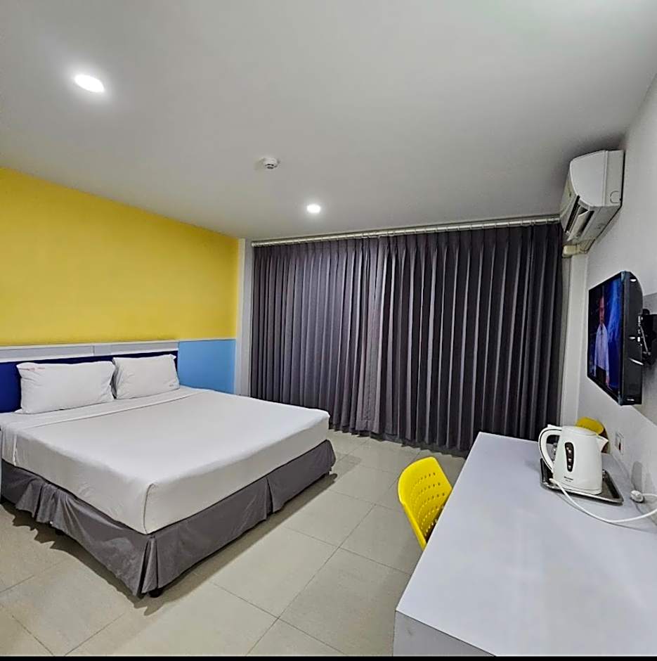 Sakura Budget Hotel
