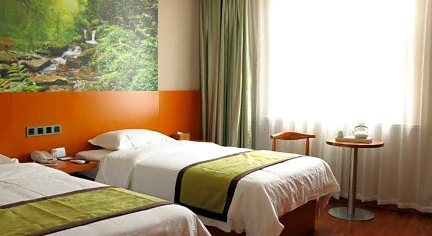 Shell Rizhao Donggang District Bus station Hotel