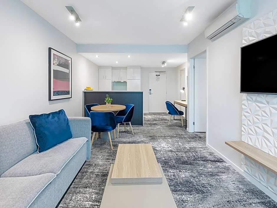 Brady Apartment Hotel Flinders Street