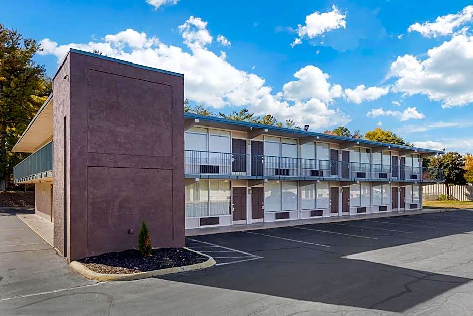 Quality Inn & Suites Easley - Greenville