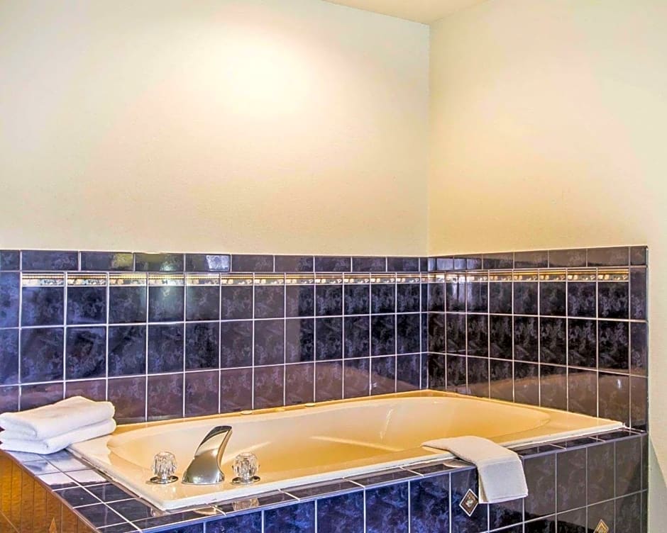 Quality Inn Pontiac
