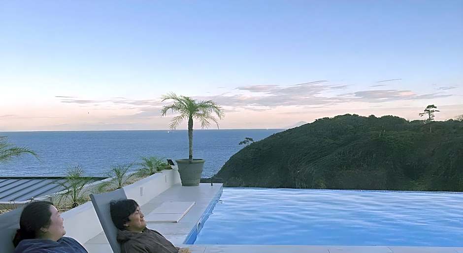 Gardenvilla Shirahama Resort Hotel