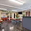 Super 8 by Wyndham Fort Mitchell Cincinnati Area