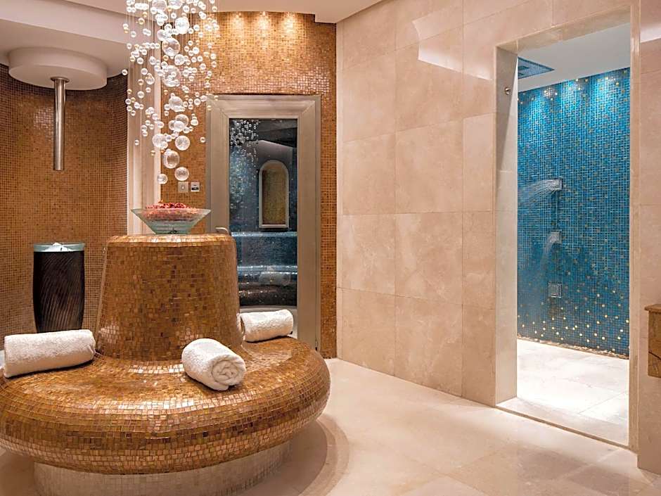 Raffles Makkah Palace