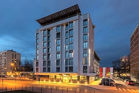 M Hotel