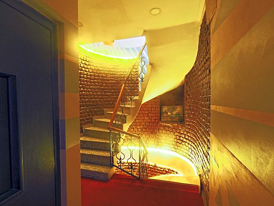 RENOVA hOTEL FATİH