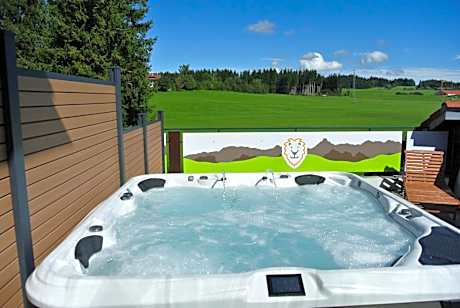 Studio with Spa Bath