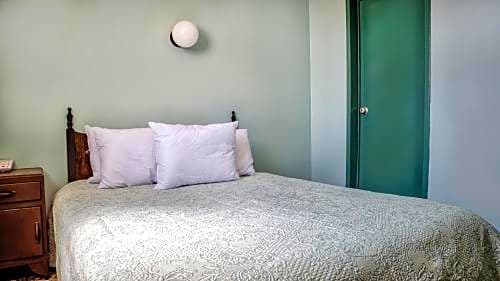 Hotel Emily