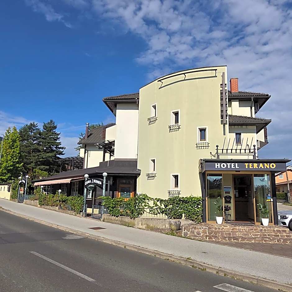 Garni Hotel & Apartments Terano