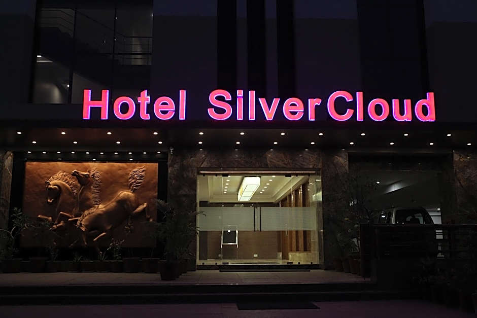 Hotel Silver Cloud