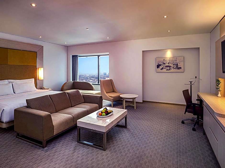 Photo 1 of 7 of Executive Suite