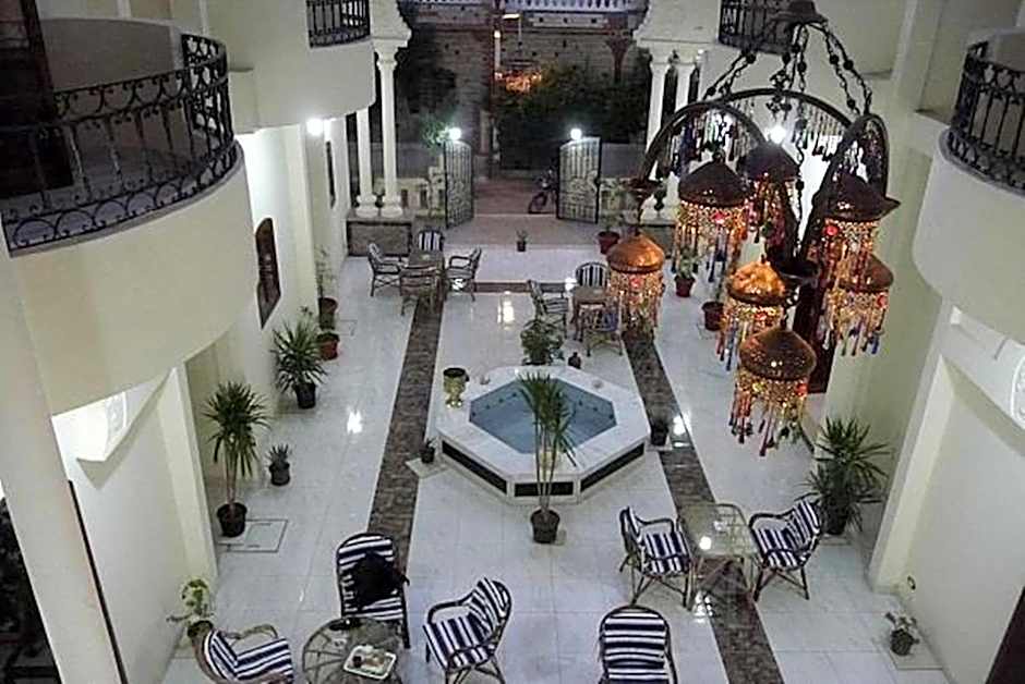 Al Hambra Hotel