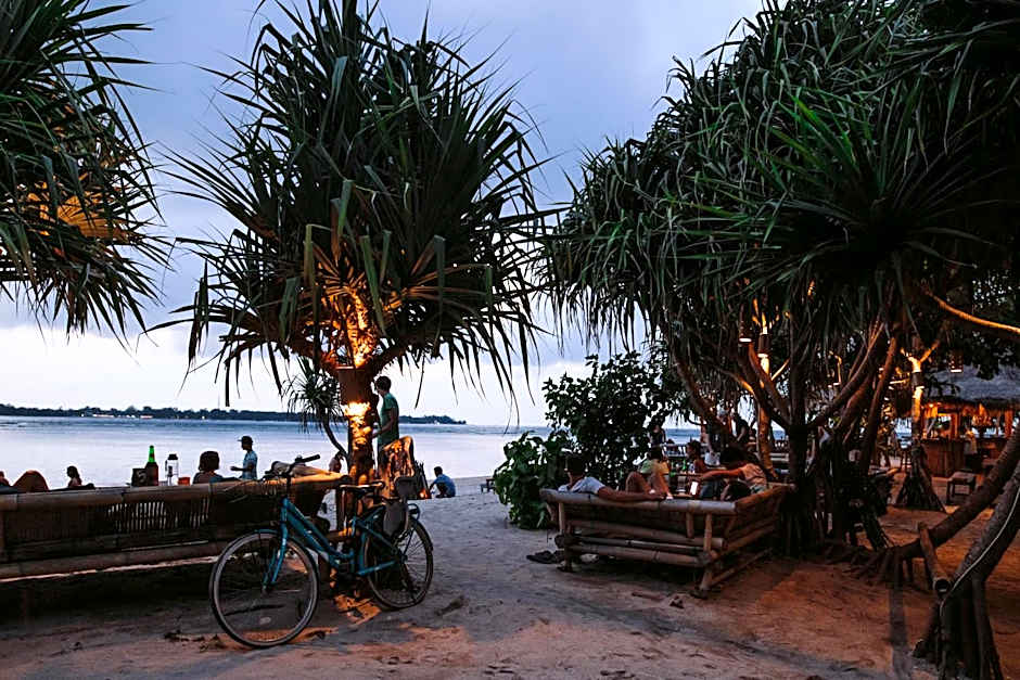 Island View Bar & Bungalow