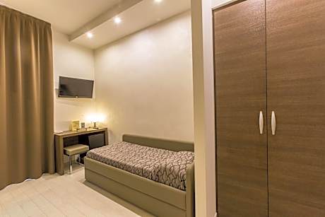 Single Room with Balcony