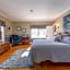 Dominion Hill Country Inn