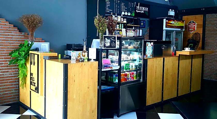 The LogBook room and cafe'