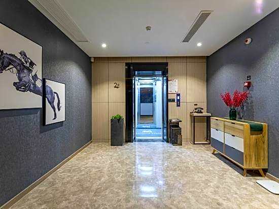 Morland Hotel