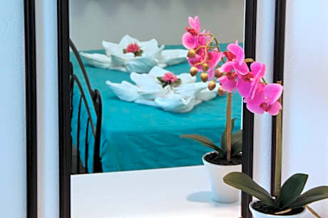 Junior Suite with Caldera View