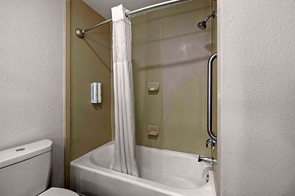 Clarion Pointe Lakeland I-4