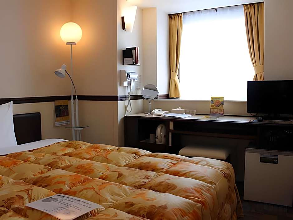 Toyoko Inn Saitama Iwatsuki Ekimae