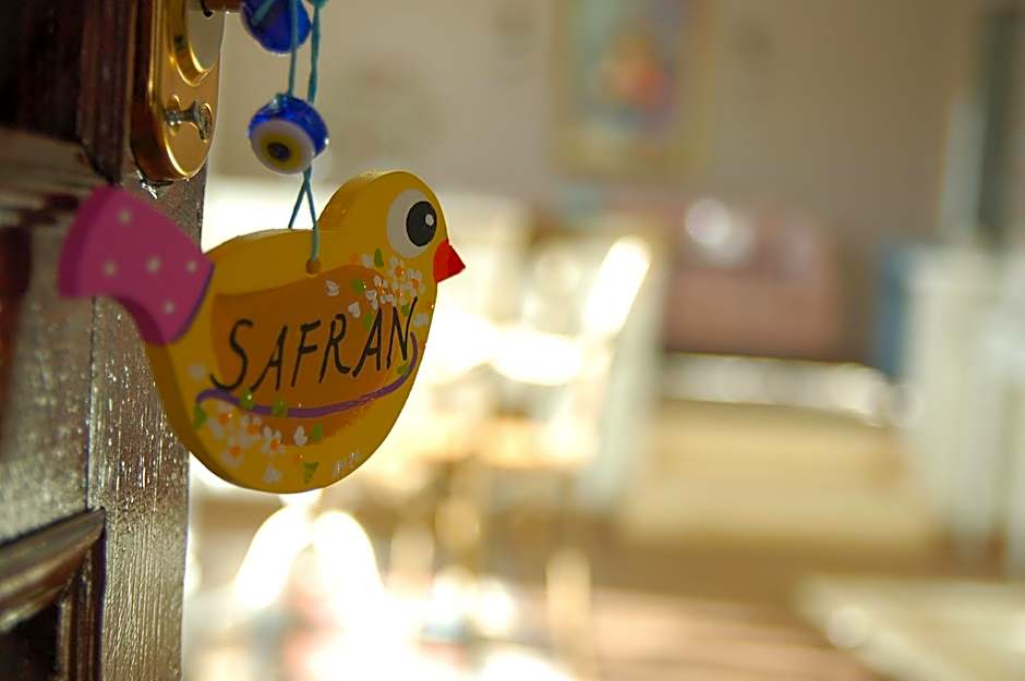 Beyaz Ev Agva - Adult only +15