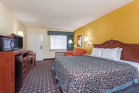 Queen Room with Two Queen Beds - Mobility Access/Non-Smoking